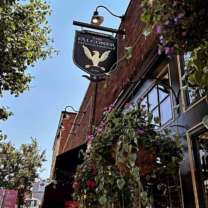 The Falconer taproom and restaurant at 280 Cabot Street in Beverly has closed.&nbsp;