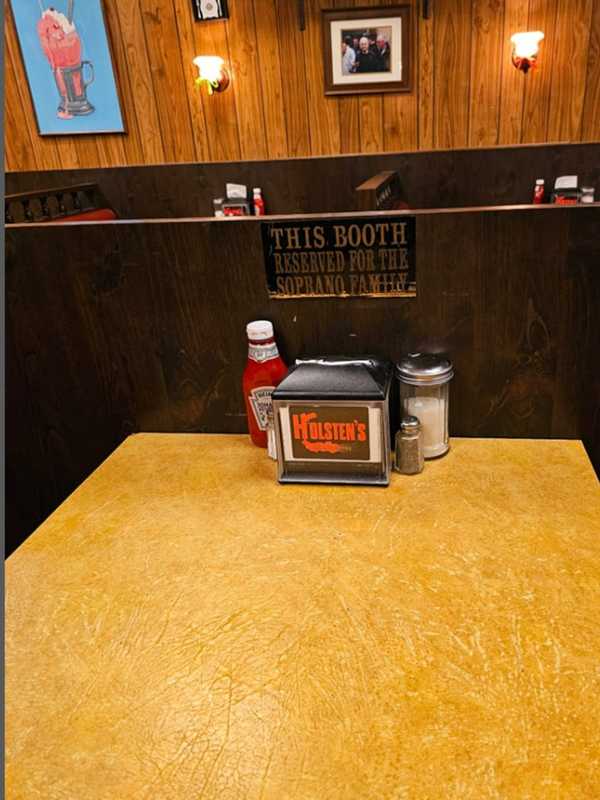 Holsten's Selling Famous 'Sopranos' Booth: 'Don't Do It'