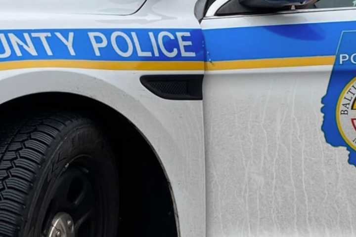 Man Dies When Car Strikes Pole In Essex: Police