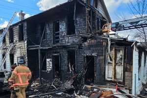 4 Firefighters Injured Battling Lansdowne Blaze