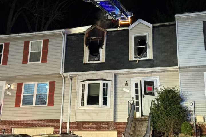 Teen Killed, 2 Injured In Howard County Townhouse Fire: Police