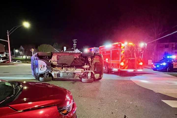 1 Hospitalized In 2-Car Crash In Montgomery County