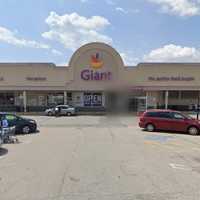 <p>Giant #366, 8750 Arliss Street, Silver Spring</p>