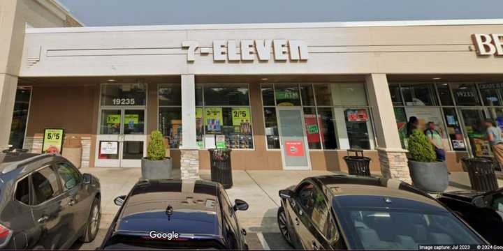 7-Eleven #28813 at 19235 Watkins Mill Road in Gaithersburg
  
