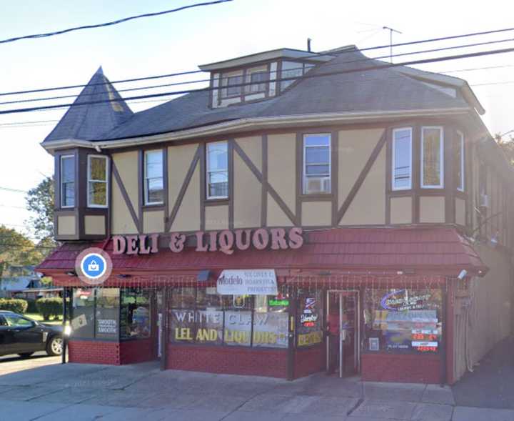 Leland Liquors and Deli