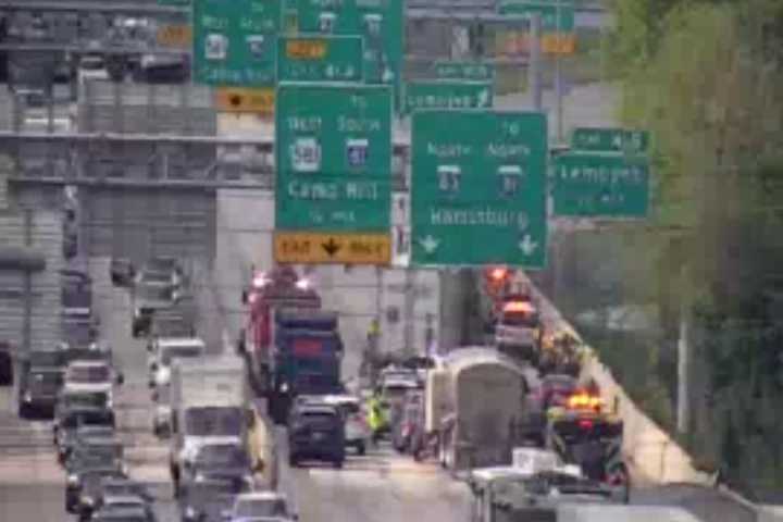 Multi-Vehicle Crash Involving Tractor-Trailers Halts Traffic On I-83: PennDOT