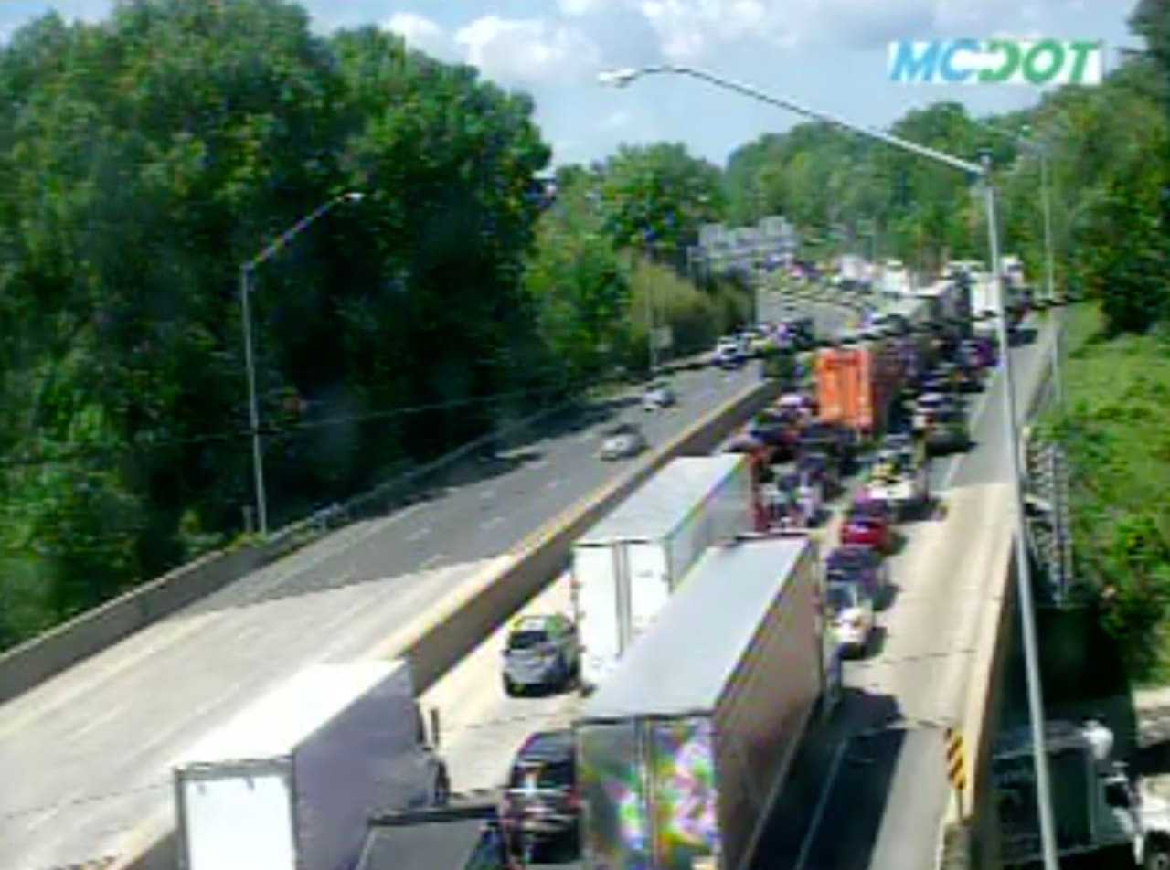 Traffic On I-495 Backed Up By Multi-Vehicle Crash In Montgomery County ...