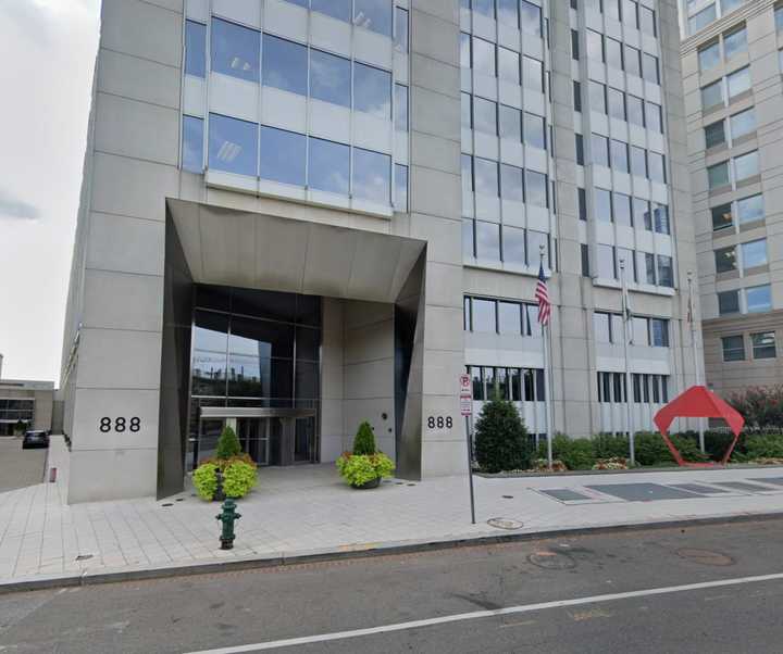 Federal Energy Regulatory Commission building at 888 First Street NE.