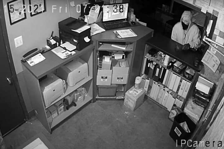 VIDEO: Bensalem Police Seeking Public's Help To ID Man In Jiffy Lube Burglary