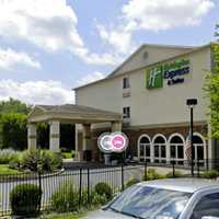 UPDATE: Man In 'Mental Distress' Peacefully Surrenders At Hotel In Lehigh Valley, Police Say