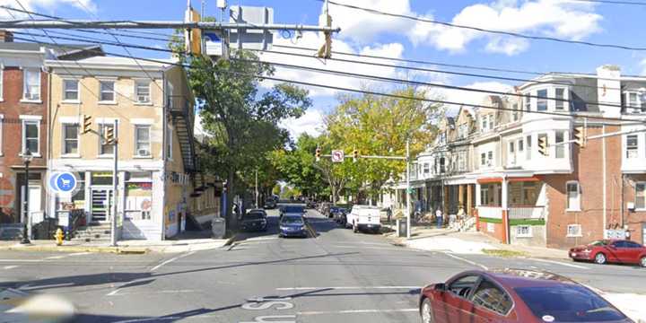 The intersection of North Fourth Street and West Turner Street