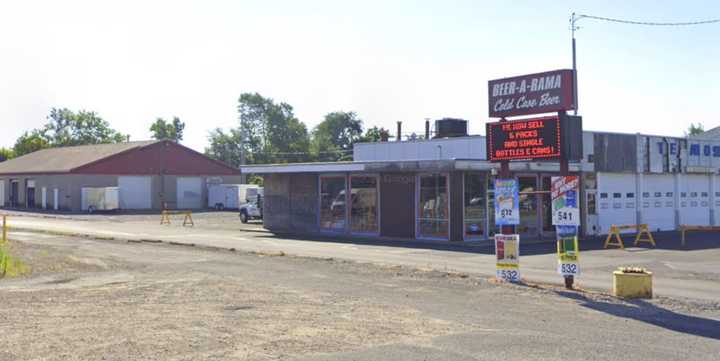 Beer-A-Rama is located at 200 Levittown Parkway in Levittown.