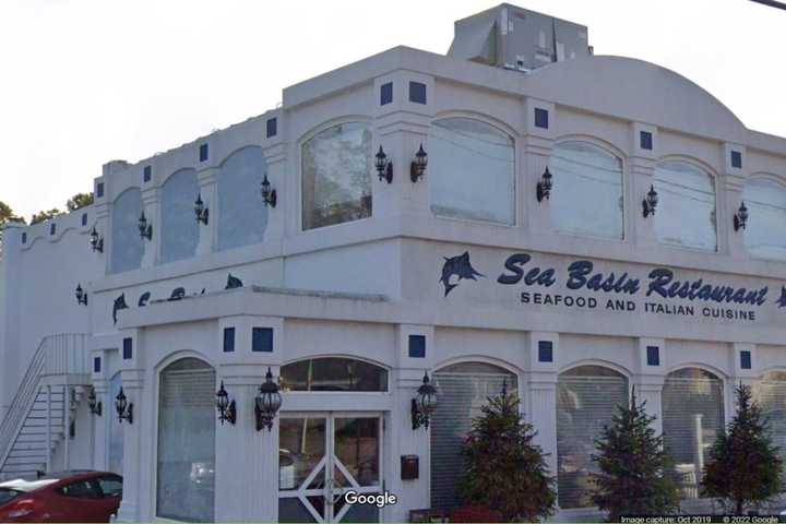 Long Island Restaurant Has Been Go-To Seafood Destination For Decades