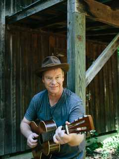 Grammy Nominee Shawn Mullins Performs At Fairfield Theatre Company