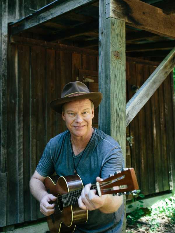 Grammy Nominee Shawn Mullins Performs At Fairfield Theatre Company