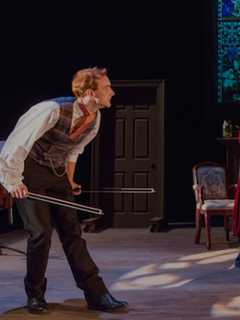 Aquila Theatre Company To Perform "Sherlock Holmes" At WCSU In Danbury