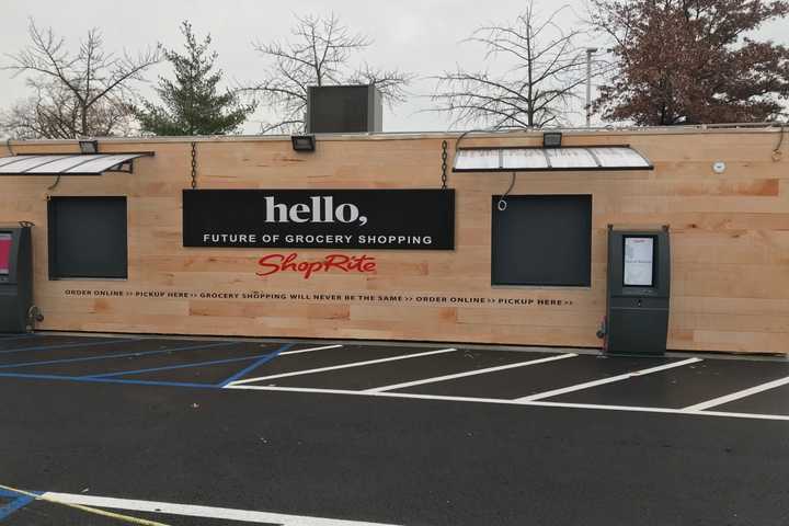 ShopRite Store In Westchester Unveils Grocery Pickup Pod For Online Orders