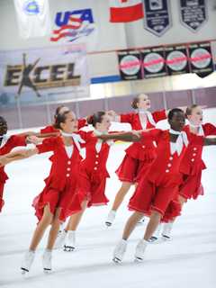 Local Skaters Help Westchester Skyliners Synchronized Team Start Strong
