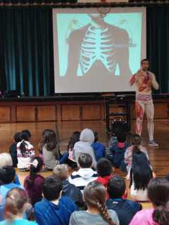 Paramus Students Learn About Their Body Through Visit From Slim Goodbody