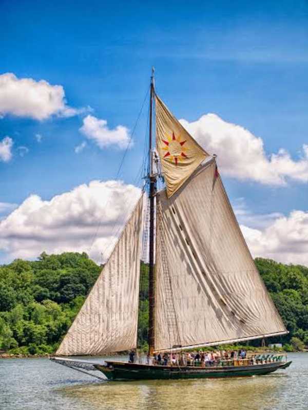 Hudson River Enthusiasts Celebrate Return Of Seeger's Sloop Clearwater