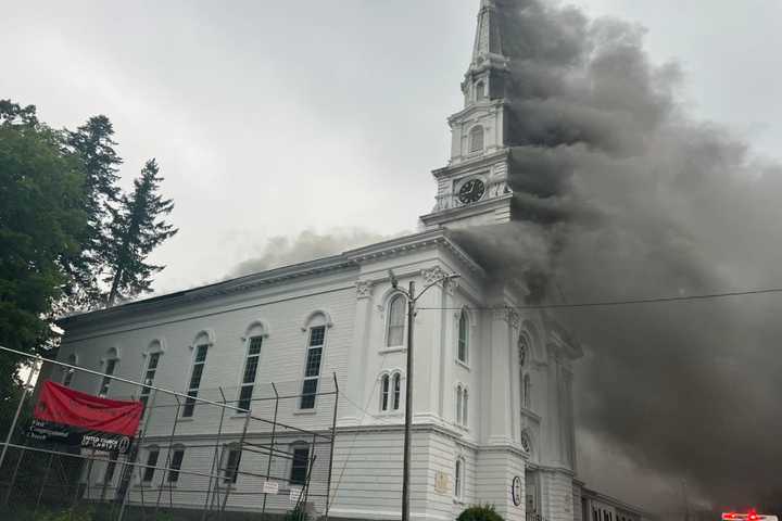 (WATCH) Church Steeple Falls In 5-Alarm Spencer Blaze