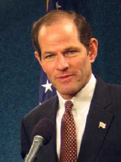 Woman Accuses Ex-Gov. Spitzer Of Choking Her In NYC Hotel