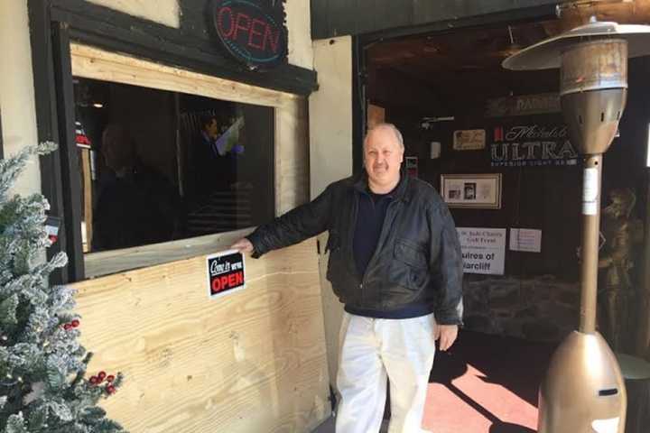 Briarcliff Community Helps Out After SUV Smashes Squire's Restaurant