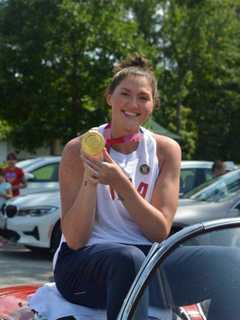 Community Welcomes Home Orange County Olympic Gold Medalist