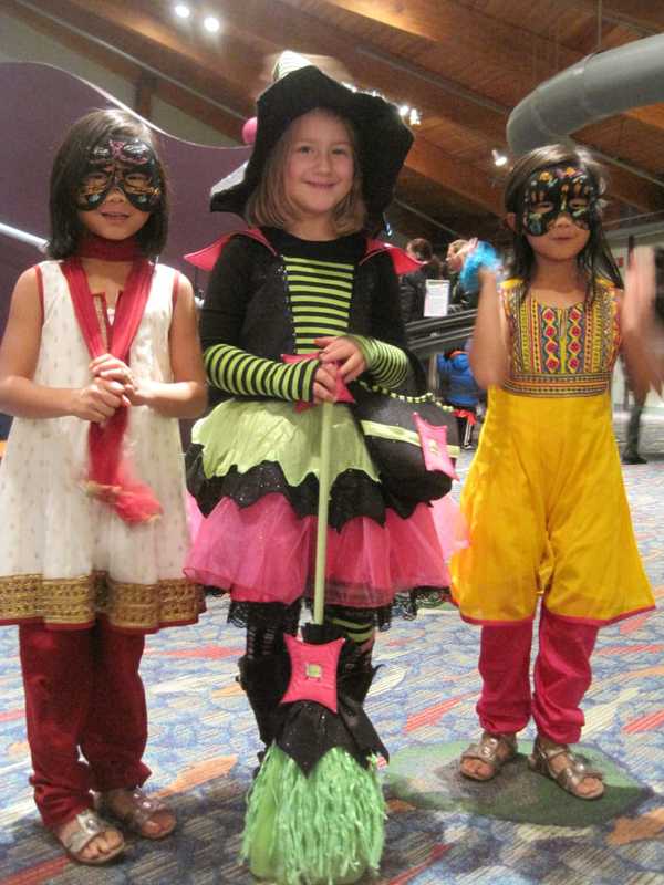 It's A Graveyard Smash: Norwalk's Stepping Stones Museum Hosts Monster Mash