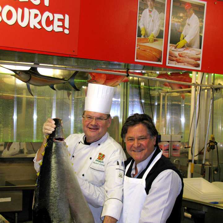 Stew leonard Jr., right, with Chef Michael Luboff.