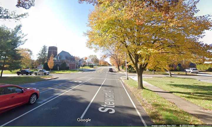 Stewart Avenue and Tanners Pond Road in Garden City