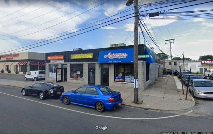 Antojitos Express on Peninsula Boulevard in Hempstead