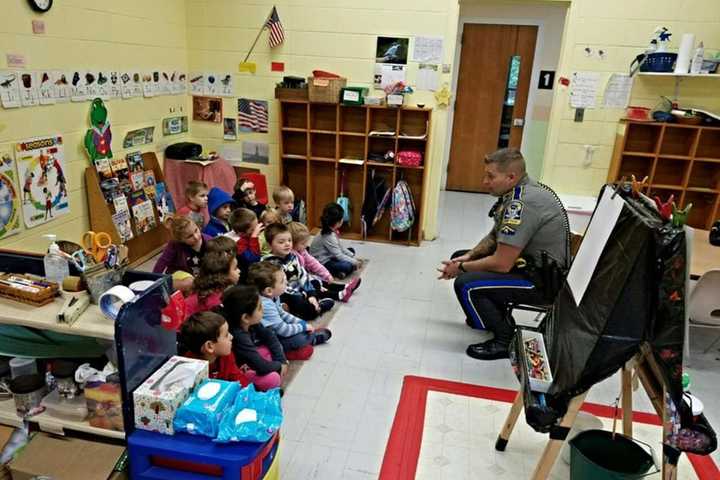 State Trooper Visits Stratford Kindergarten Classroom