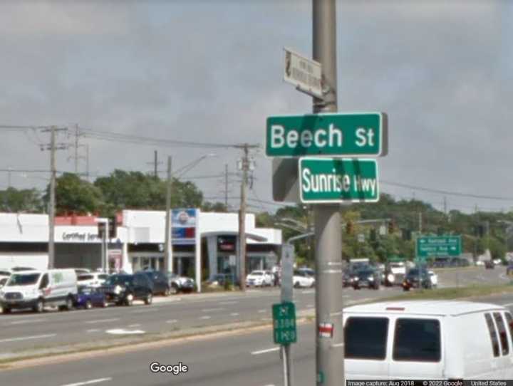 The intersection of Sunrise Highway and Beech Street in Wantagh