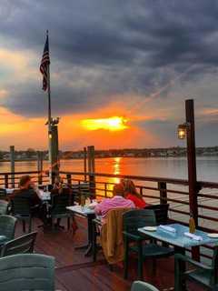 Norwalk's Sunset Grille Wows With Scenery, Competes In DVlicious Contest