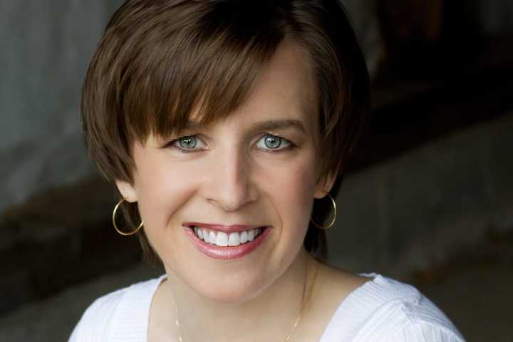 Local Expert Offers Advice On Decorating Your Home, To Sell Or Dwell