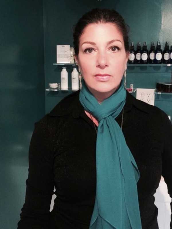 Embrace Fall With Earthy Browns, Advises Hastings Beauty Expert