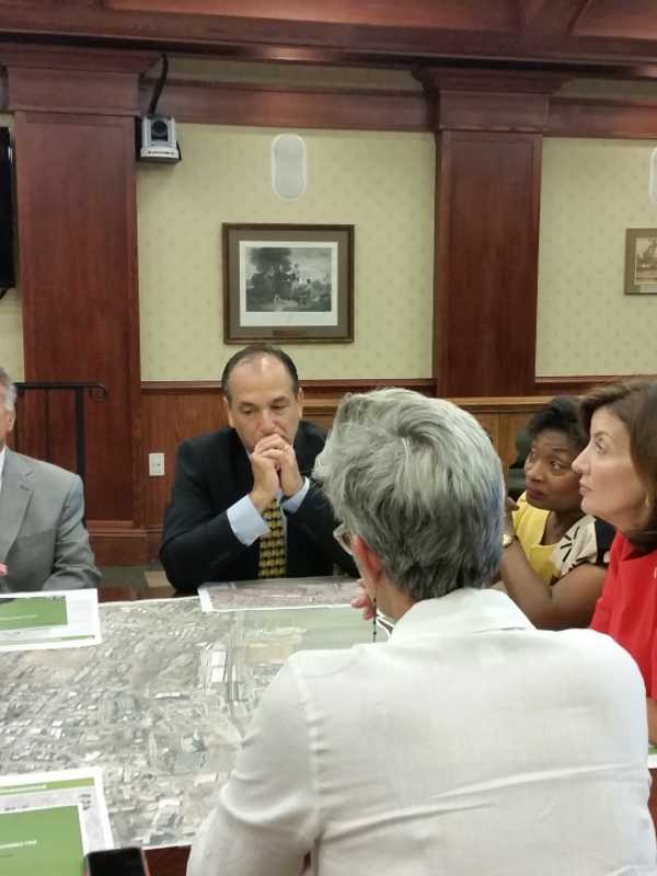 Tarrytown Tour Focuses On Economic Development