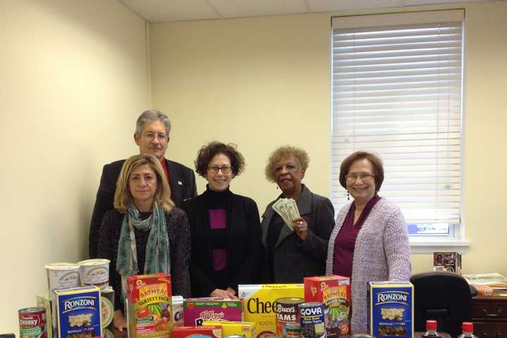 Tenafly Real Estate Agency Donates 200 Pounds Of Food To Pantry