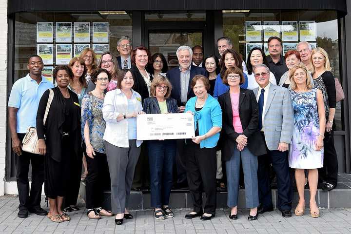 Tenafly's Weichert Realtors Back Bergen United Way Initiative