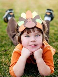 Saddle Brook Kids Get Crafty For Thanksgiving