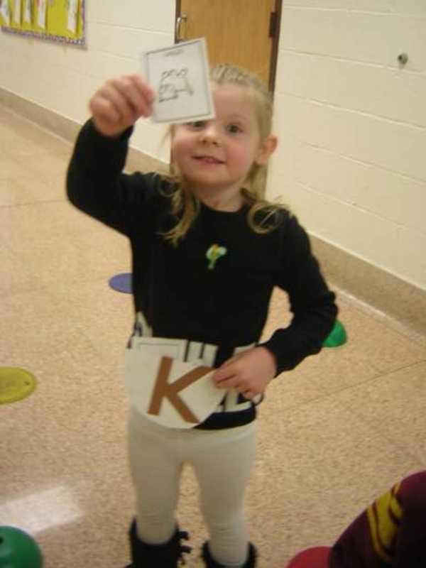 Paramus' Parkway Elementary School Students Learn Letter 'K'