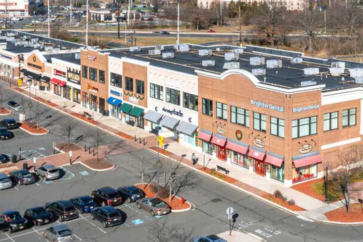 Big Blue Swim School Comes To Shoppes At North Brunswick