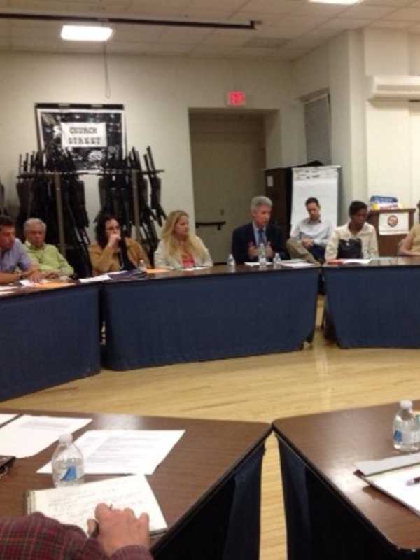 White Plains Superintendent, School Officials Meet With Neighborhood Group