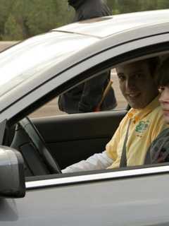 Teen Car Crashes Increase Along With Driving Distractions