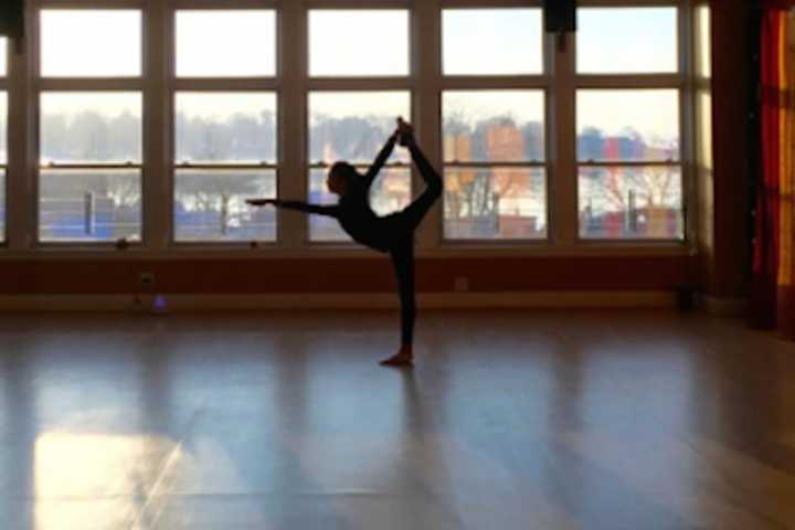 Mamaroneck Yoga Studio Takes 'Om' Outdoors