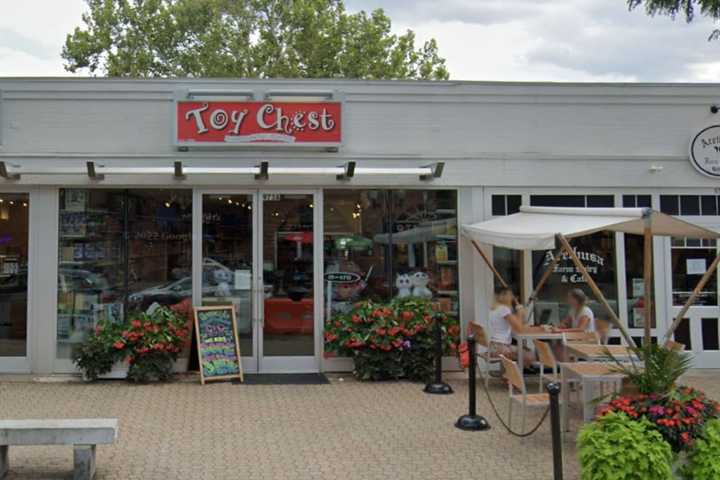 Toy Chest In West Hartford Permanently Closing After 66 Years In Business