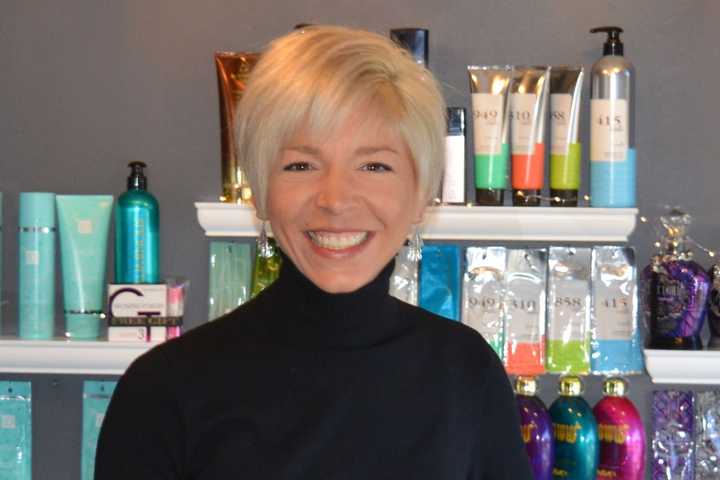Here We Glow! Client Revamps Oakland Tanning Salon
