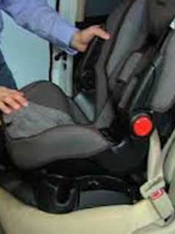 Ridgefield Police Offer To Help Install Car Seats