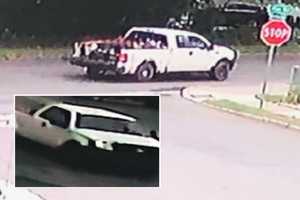 Police Warn Of Man Attempting To Lure Kids In 'Foul' Smelling Truck In Capital District